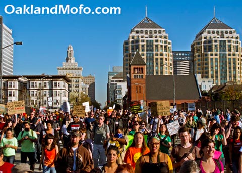 oakland march general strike Occupy Oakland march protest strikes and riots picture